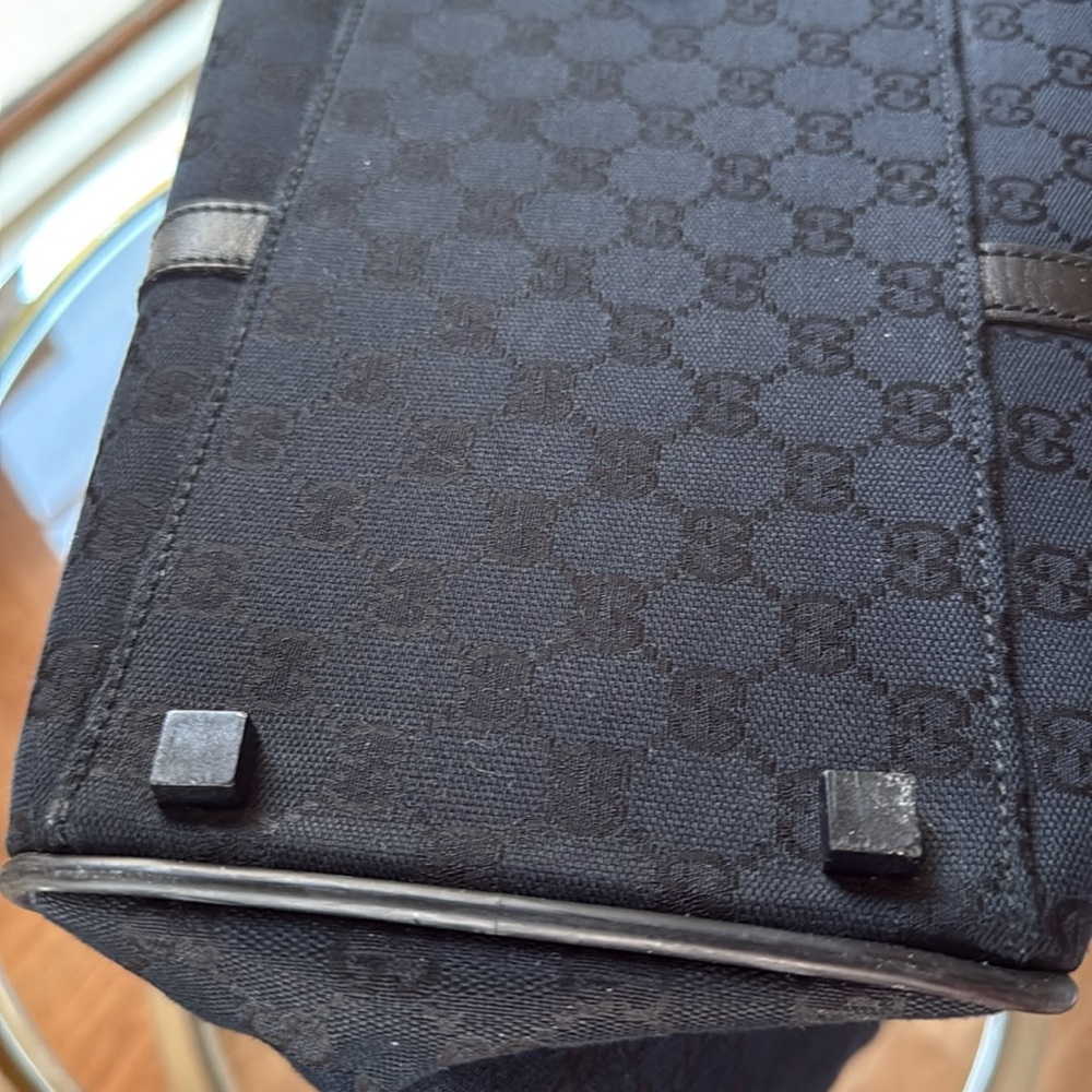 Gucci Authentic Black Weekend Travel Bag with Structured Design - Picture 3 of 16